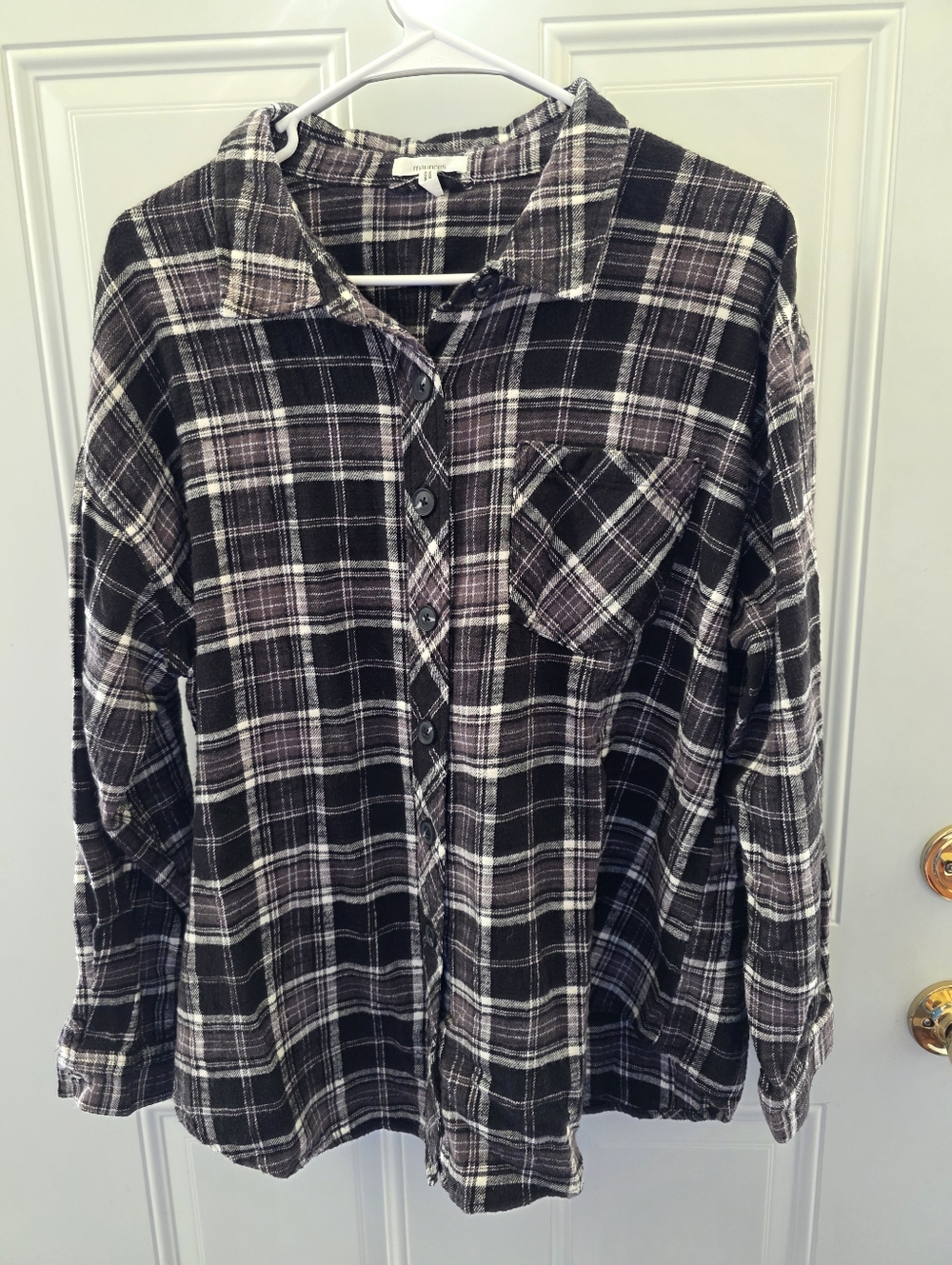 Maurices Black, White & Mauve Plaid Button-Up Shirt Size XL